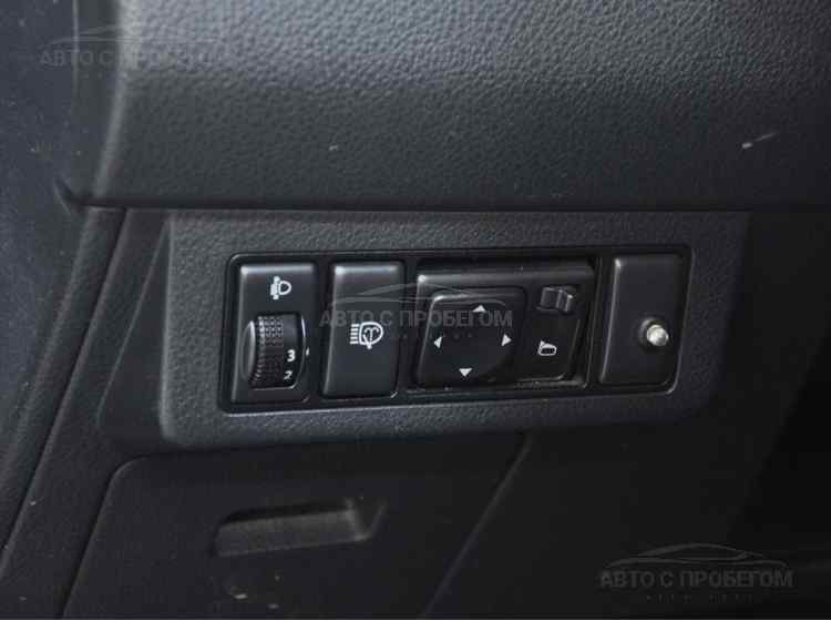 Nissan Tiida I Рестайлинг