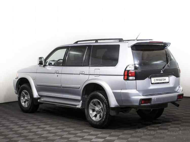 Mitsubishi Pajero Sport II