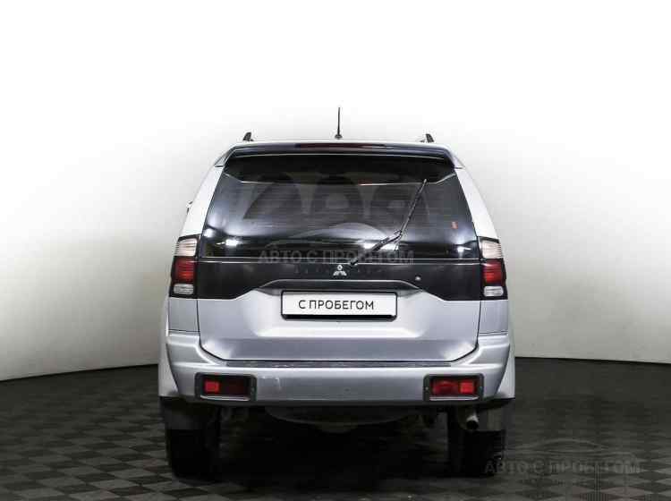 Mitsubishi Pajero Sport II