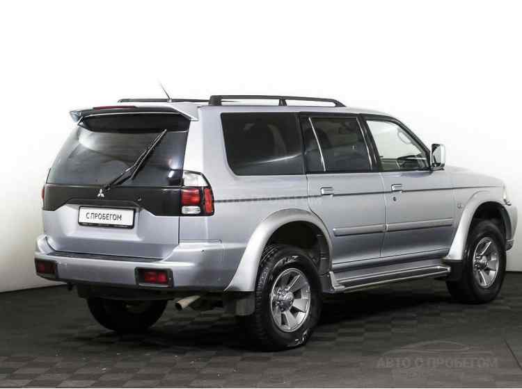 Mitsubishi Pajero Sport II