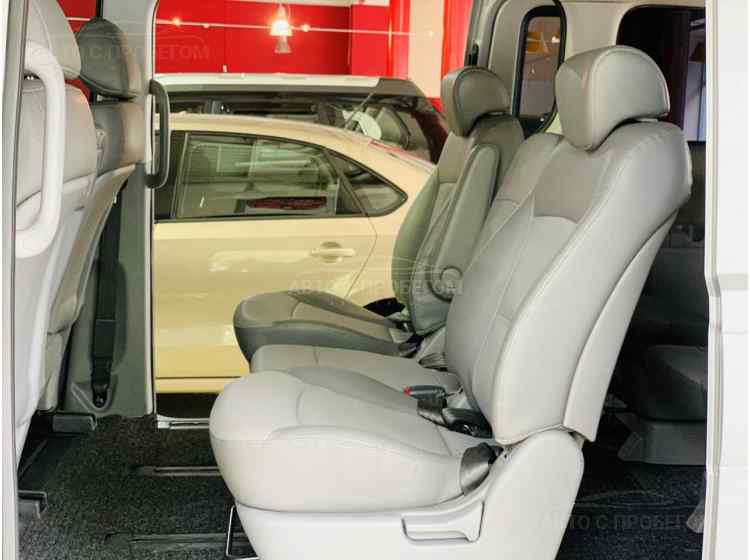 Hyundai Grand Starex I