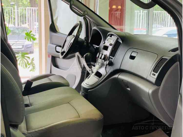 Hyundai Grand Starex I