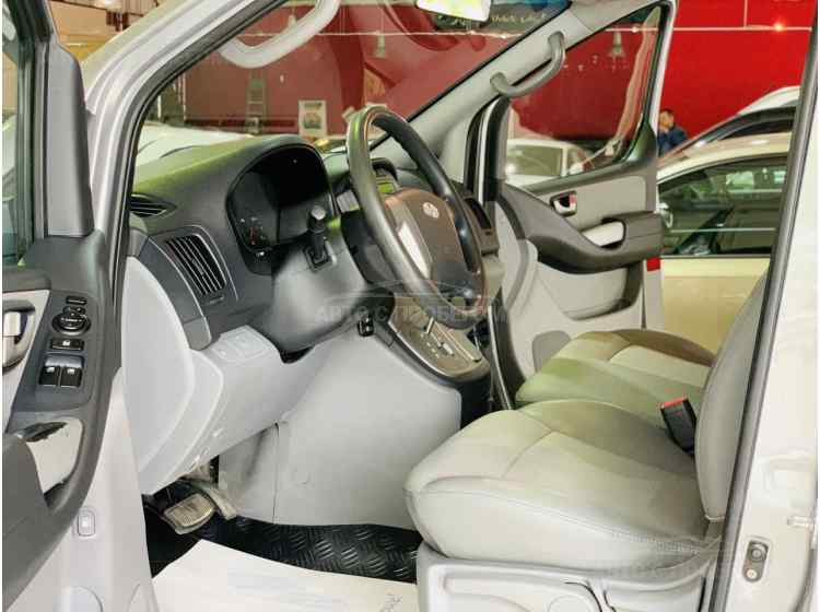 Hyundai Grand Starex I