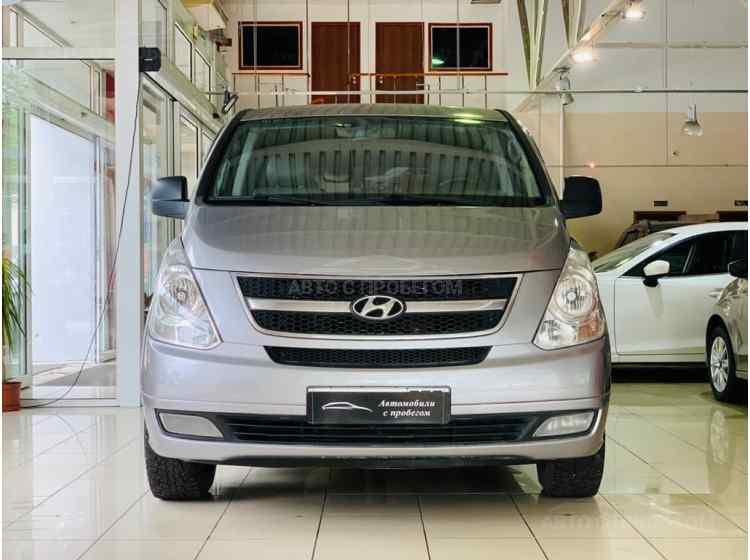 Hyundai Grand Starex I