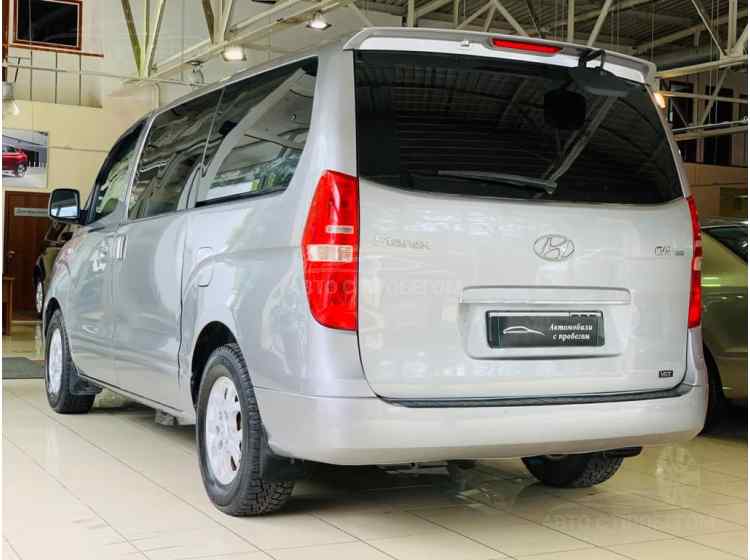 Hyundai Grand Starex I