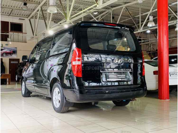 Hyundai Grand Starex I