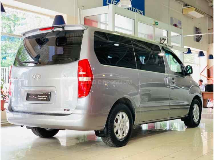 Hyundai Grand Starex I