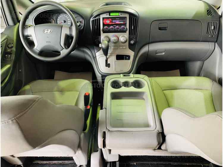 Hyundai Grand Starex I