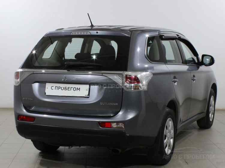 Mitsubishi Outlander III