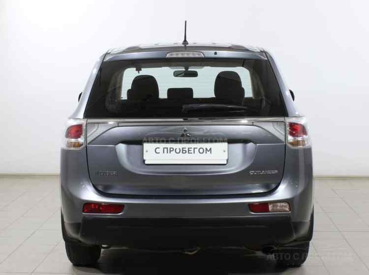 Mitsubishi Outlander III