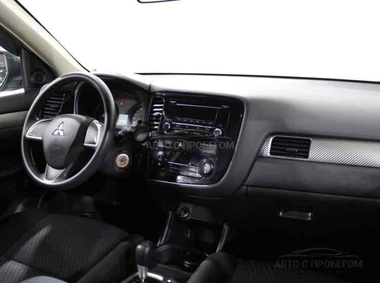 Mitsubishi Outlander III