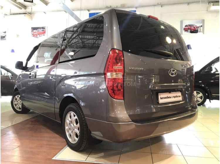 Hyundai Grand Starex I