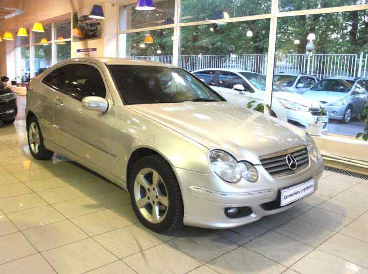 Mercedes-Benz C-Класс III (W204)