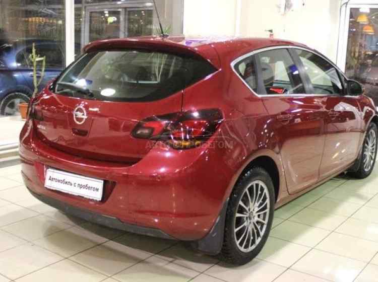 Opel Astra J