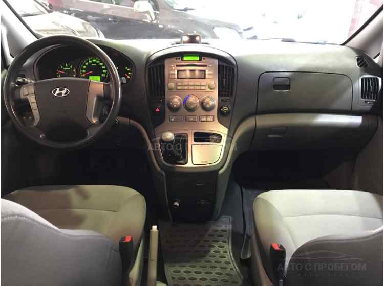 Hyundai Grand Starex I