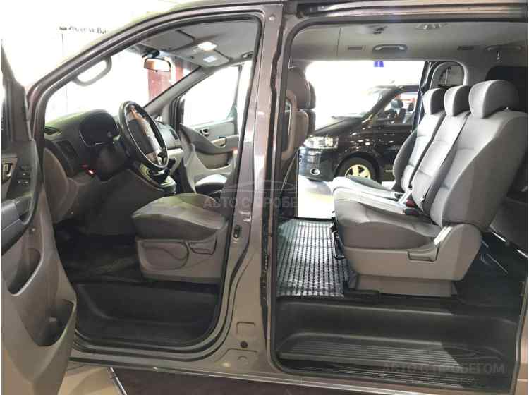 Hyundai Grand Starex I