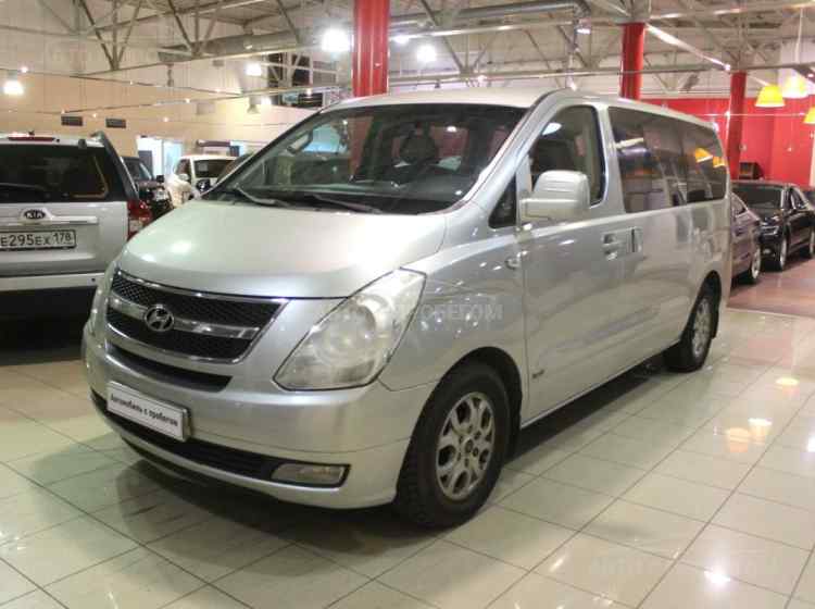 Hyundai Grand Starex I