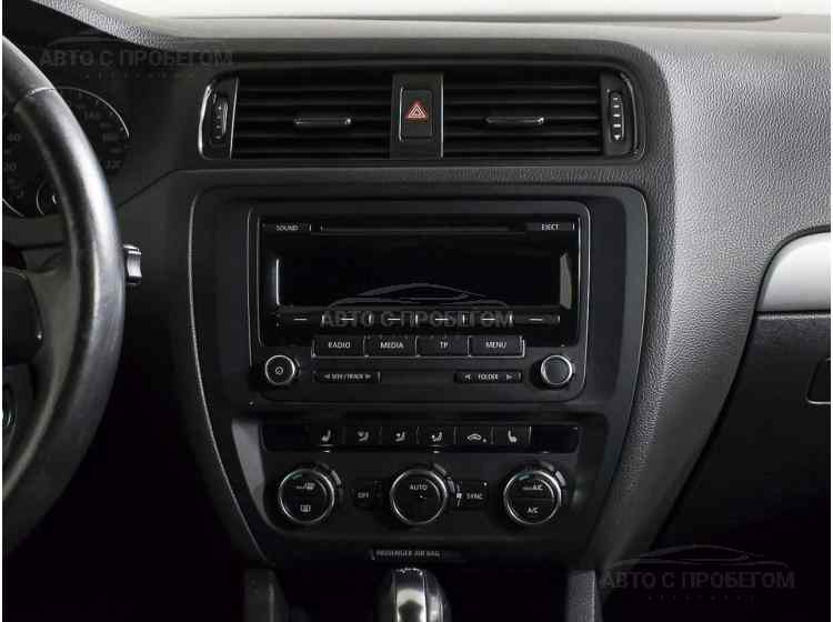 Volkswagen Jetta VI