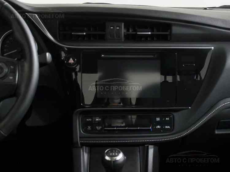 Toyota Corolla XII (E210)