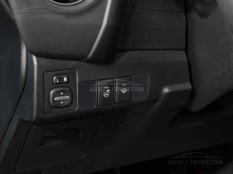 Toyota Corolla XII (E210)