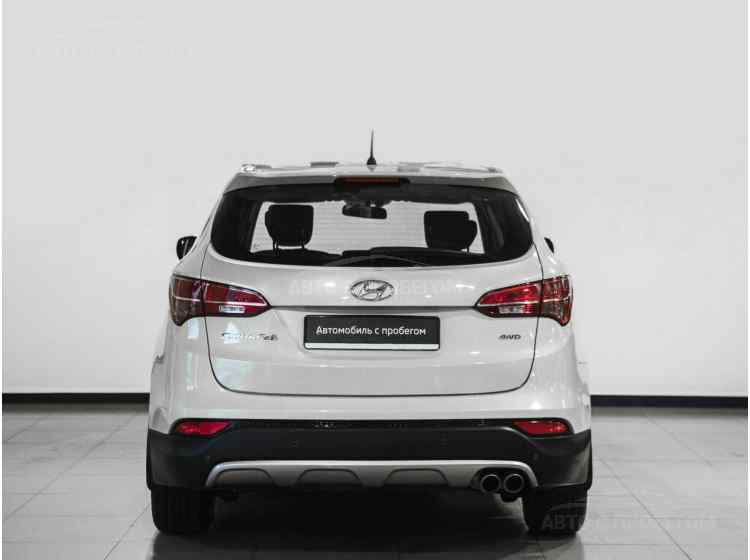 Hyundai Santa Fe III