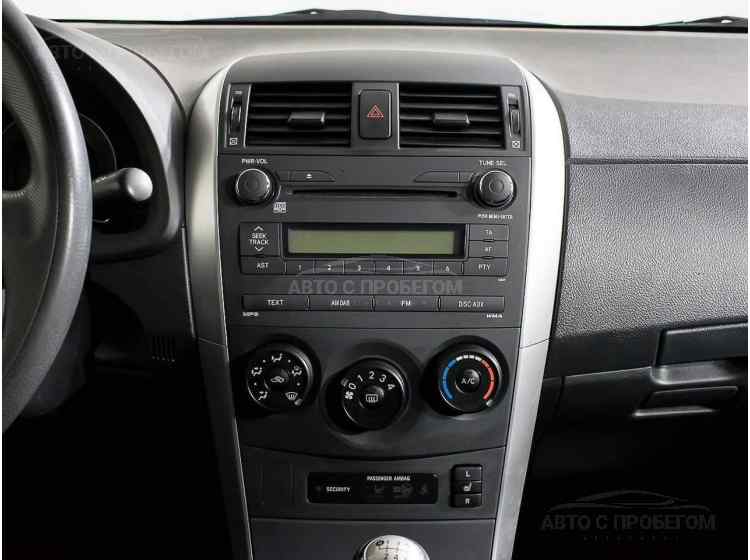 Toyota Corolla X (E140, E150) Рестайлинг