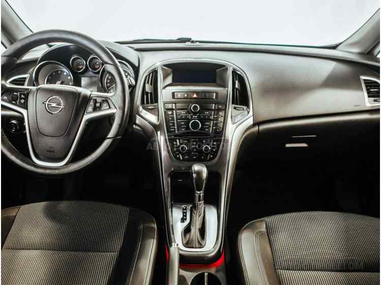 Opel Astra J Рестайлинг