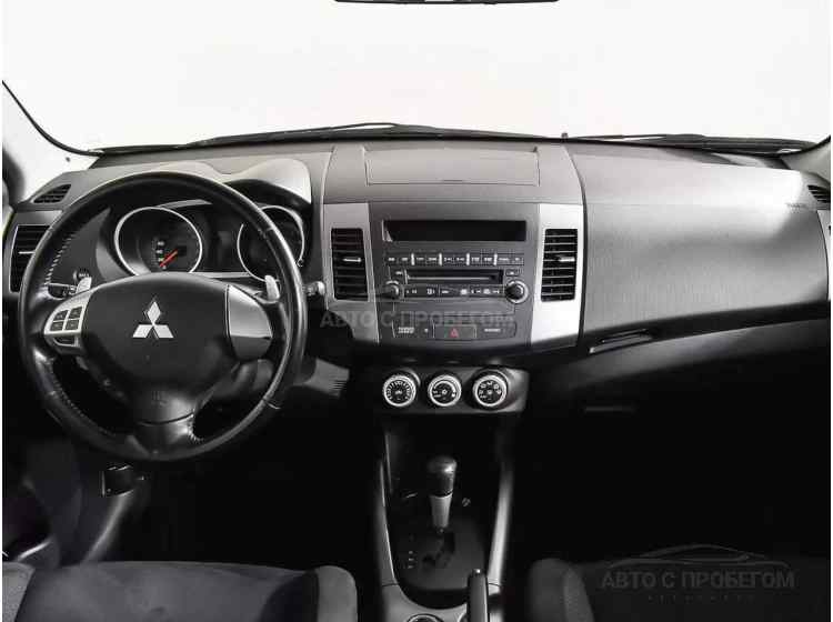 Mitsubishi Outlander II