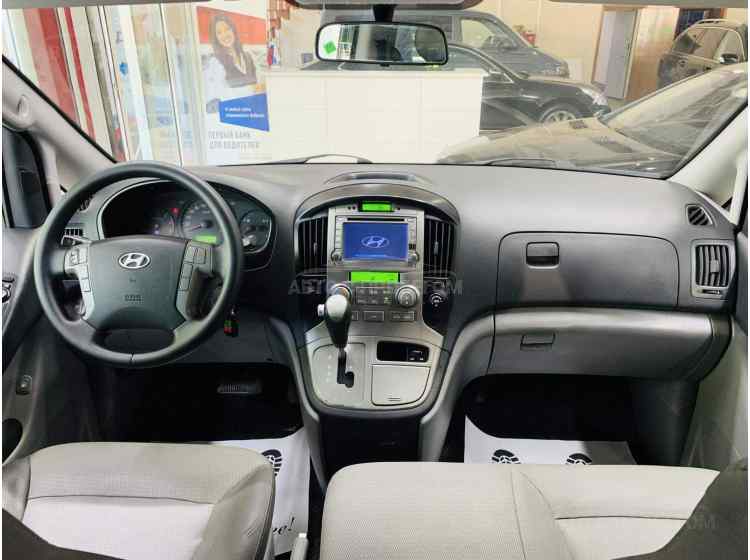 Hyundai Grand Starex I