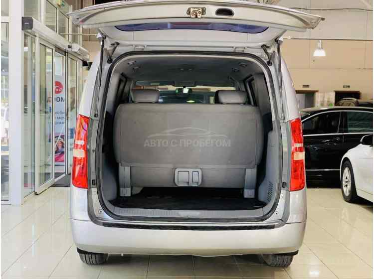 Hyundai Grand Starex I