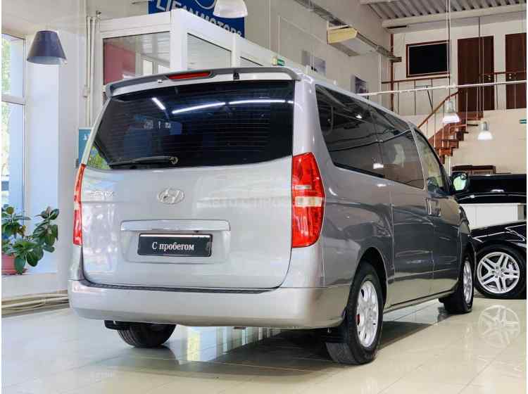 Hyundai Grand Starex I