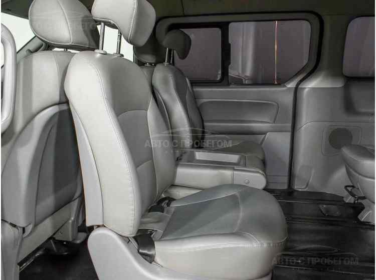 Hyundai Grand Starex I