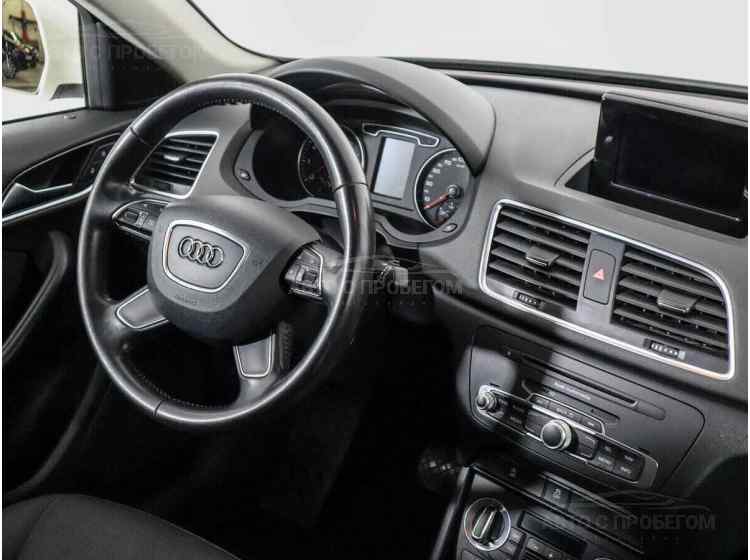 Audi Q3 I (8U)