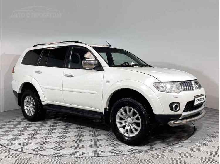 Mitsubishi Pajero Sport II