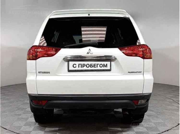 Mitsubishi Pajero Sport II