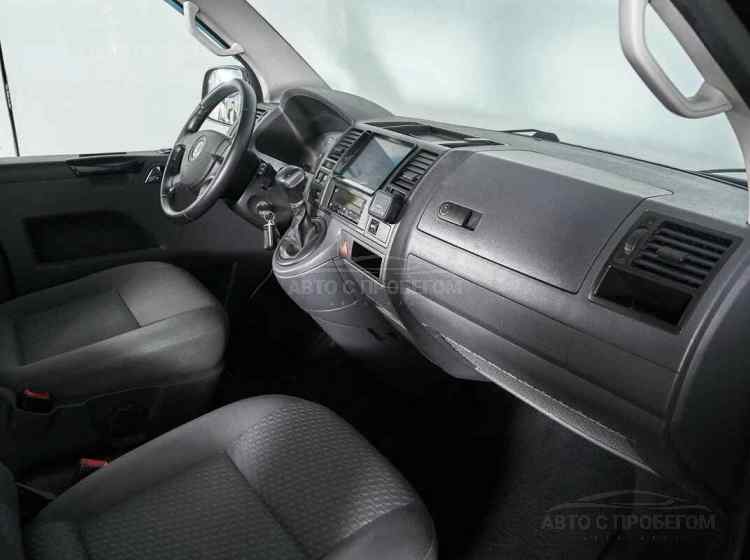 Volkswagen Caravelle T5