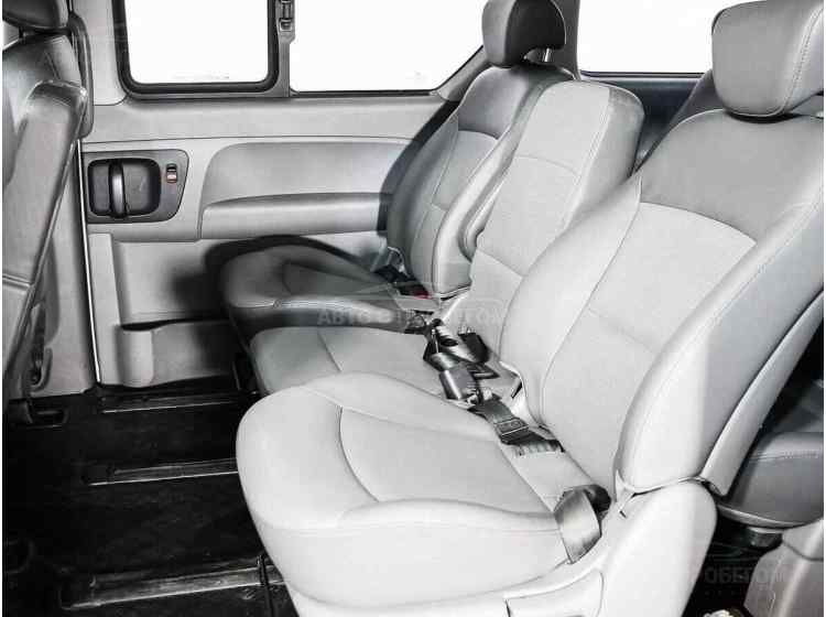 Hyundai Grand Starex I