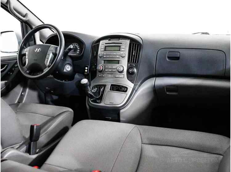 Hyundai Grand Starex I