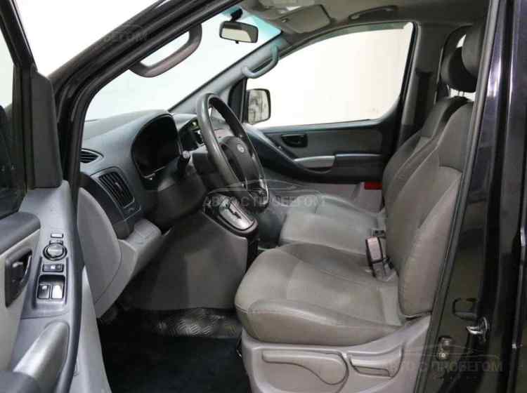 Hyundai Grand Starex I