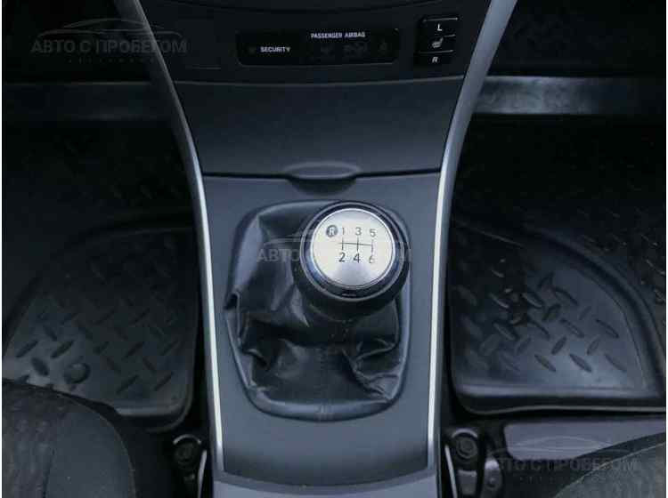 Toyota Corolla X (E140, E150) Рестайлинг