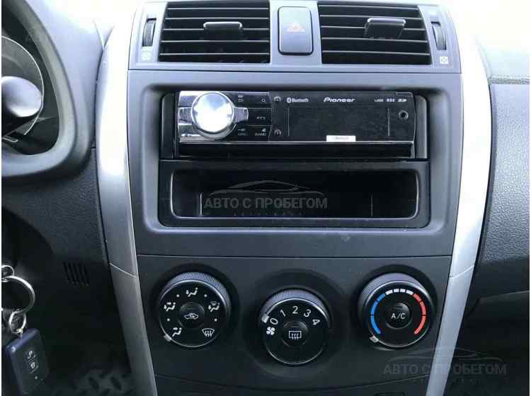 Toyota Corolla X (E140, E150) Рестайлинг