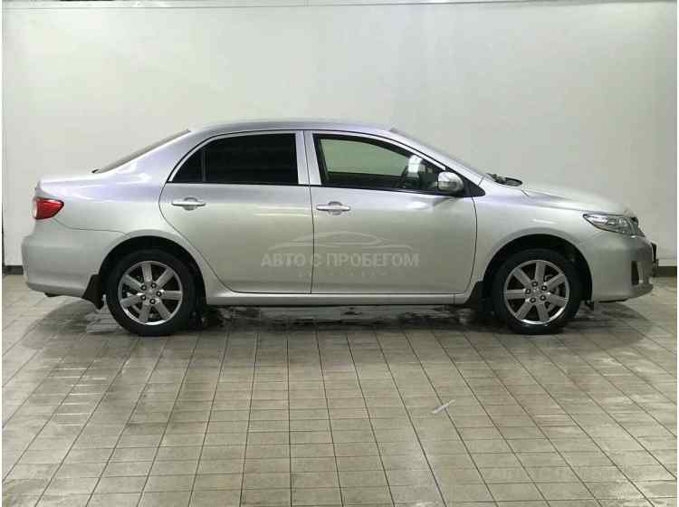 Toyota Corolla X (E140, E150) Рестайлинг