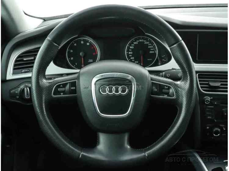 Audi A4 IV (B8)