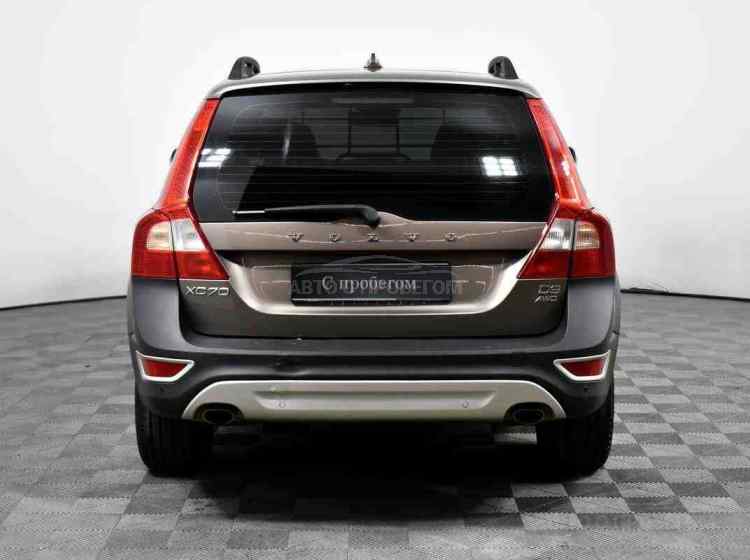 Volvo XC70 II