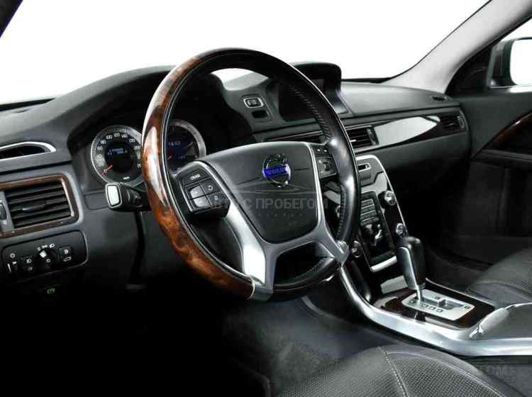 Volvo XC70 II