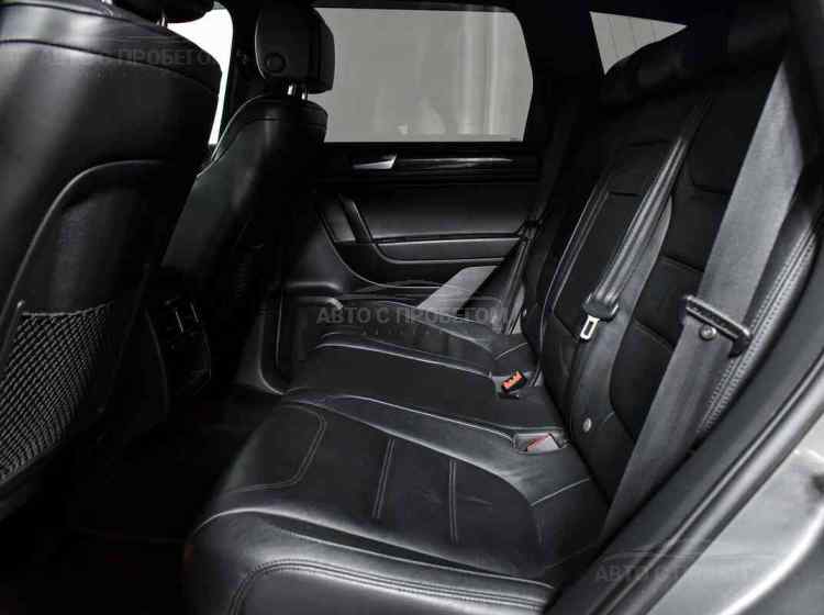 Volkswagen Touareg II