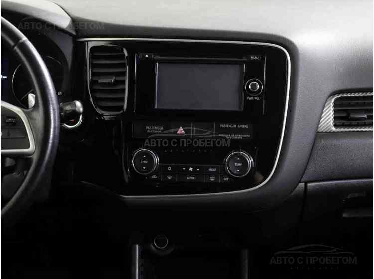 Mitsubishi Outlander III