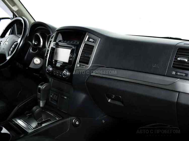 Mitsubishi Pajero IV Рестайлинг 2