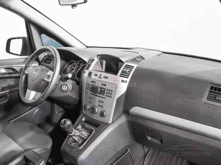 Opel Zafira B Рестайлинг