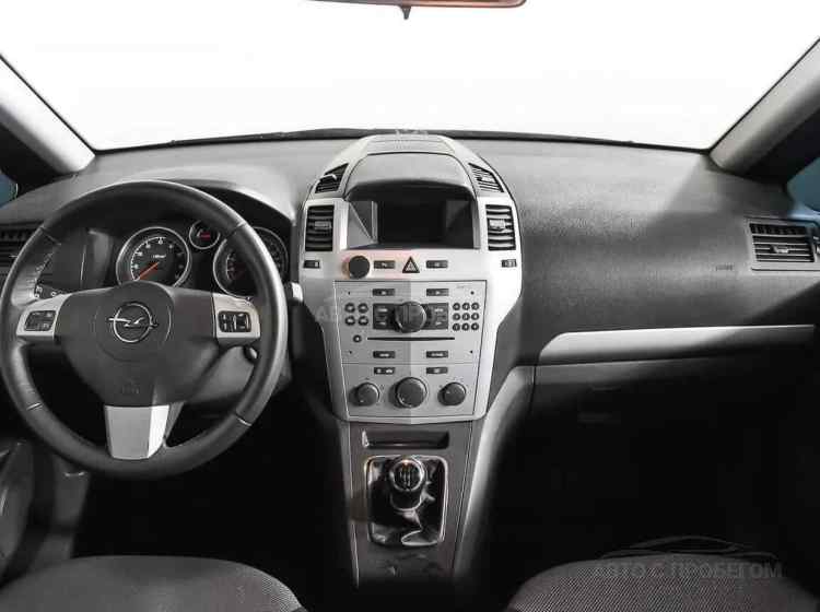 Opel Zafira B Рестайлинг
